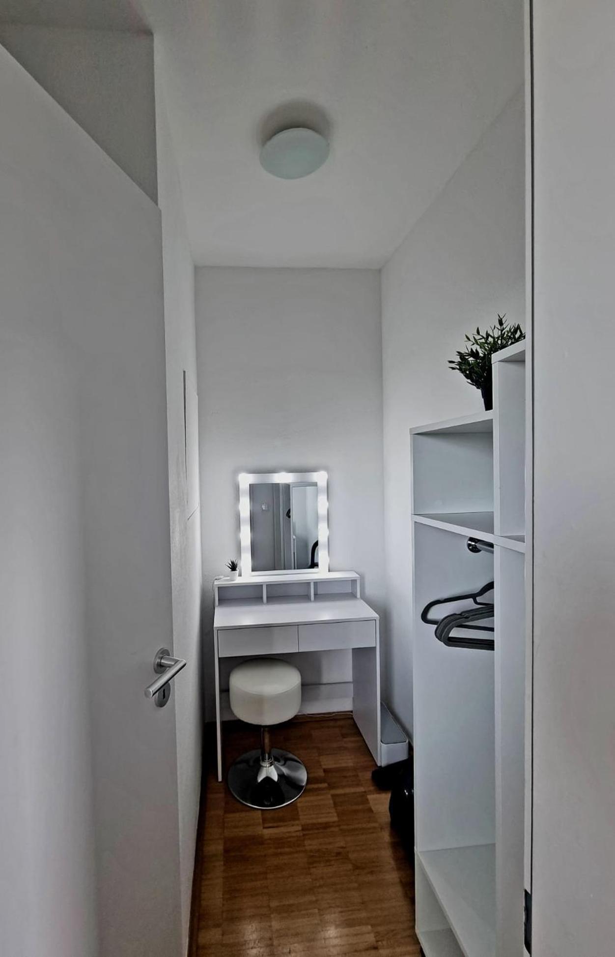 Ferienwohnung Koeln ภายนอก รูปภาพ